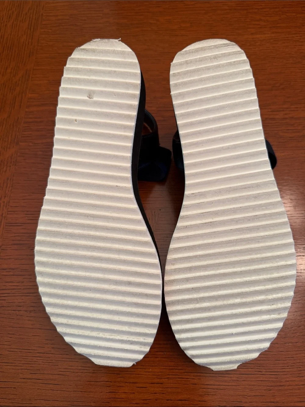 Maurices Black Elastic Strap Platform Wedge Sandals Size 7